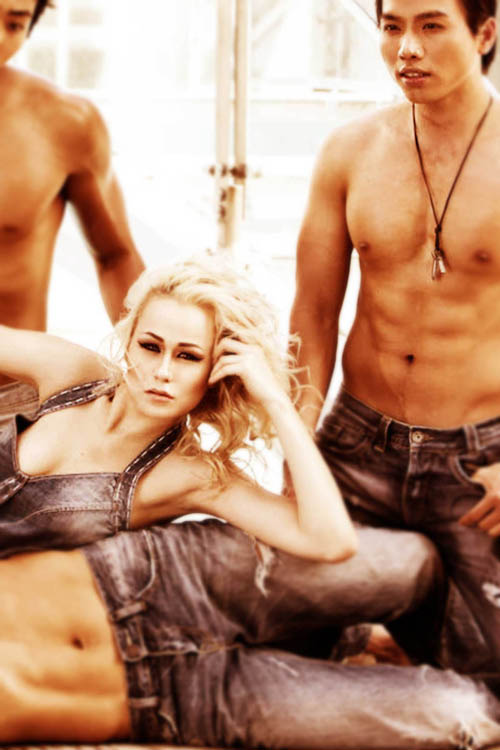 Mya - n&agrave;ng si&ecirc;u mẫu Nga gợi cảm